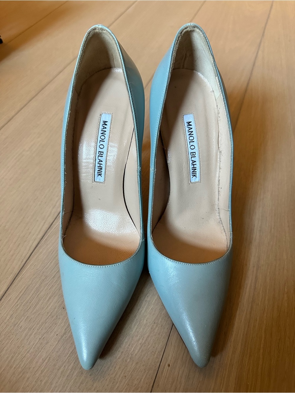 Manolo Blahnik Powder Blue Pointed Toe Leather Pumps